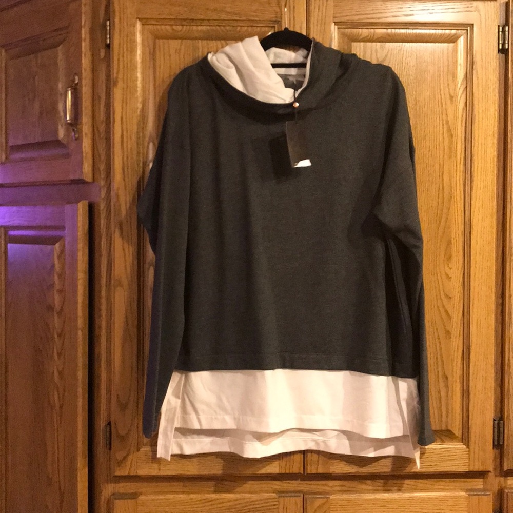 Hooded sweatshirt